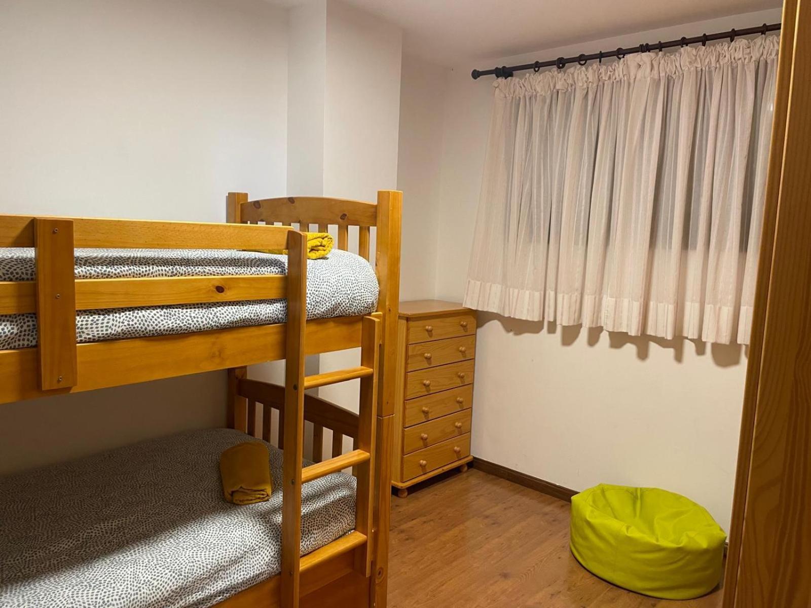Casa Martin Apartment Трамакастиля де Тена Екстериор снимка